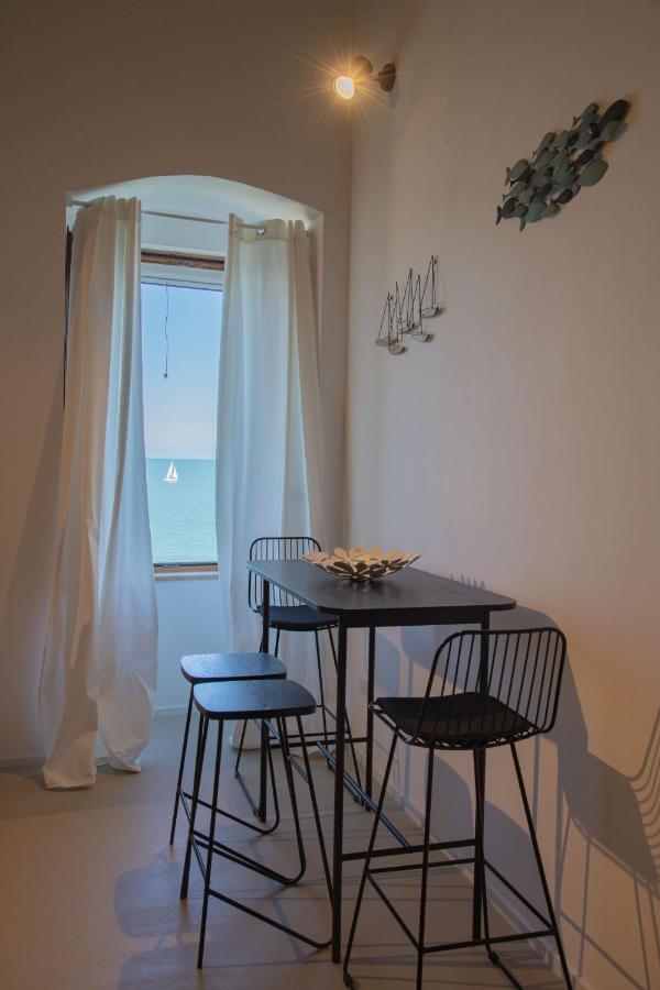 Casa Sant Orsola La Finestra Sul Mare Apartment มอลเฟตตา ภายนอก รูปภาพ