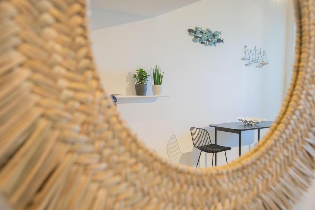 Casa Sant Orsola La Finestra Sul Mare Apartment มอลเฟตตา ภายนอก รูปภาพ