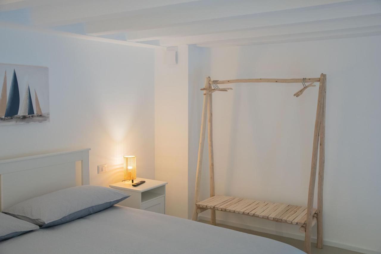 Casa Sant Orsola La Finestra Sul Mare Apartment มอลเฟตตา ภายนอก รูปภาพ