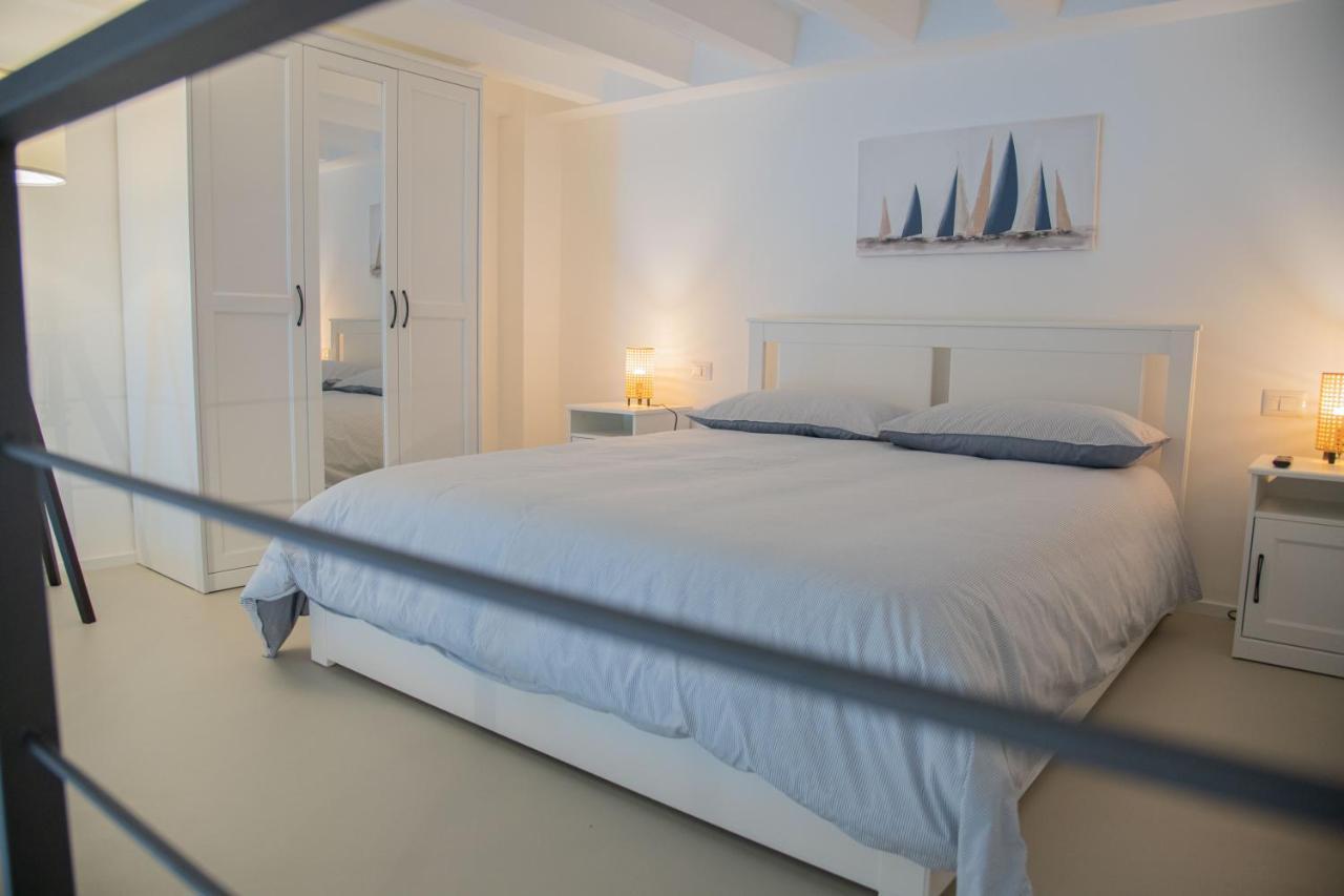 Casa Sant Orsola La Finestra Sul Mare Apartment มอลเฟตตา ภายนอก รูปภาพ